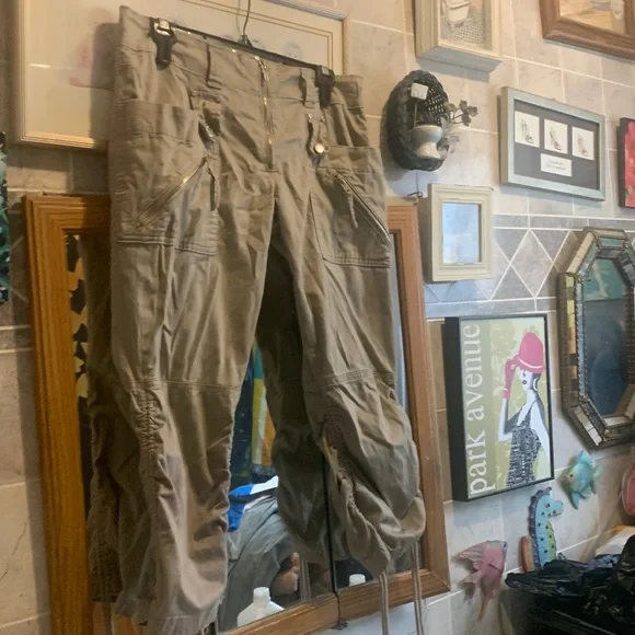 Rave stretch capris - Picture 1 of 9